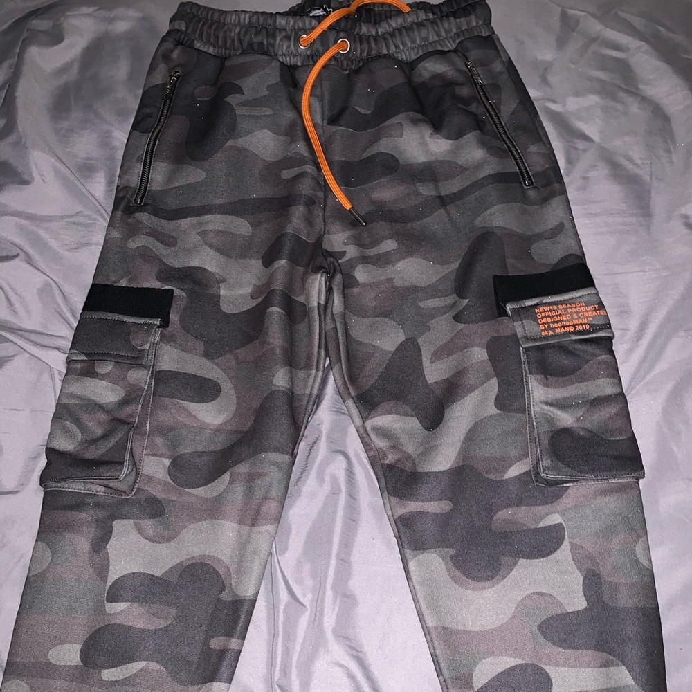 boohooMAN Camo Joggers